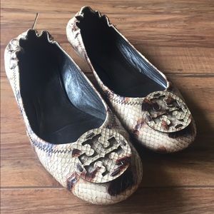 Tory Burch Reva Monarch Snake Print Size 8